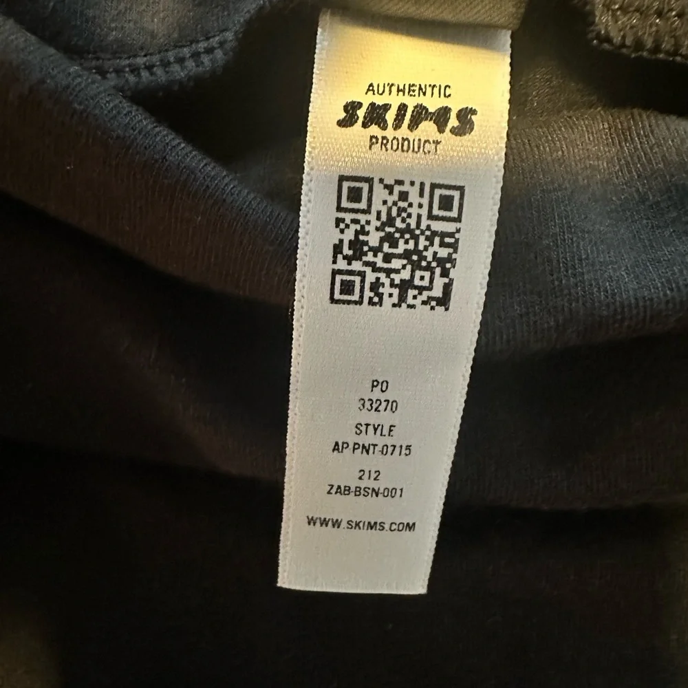 SKIMS Black Authentic Product Black Fold Over Pant Cotton Jersey Size Large NWT - Picture 7 of 10